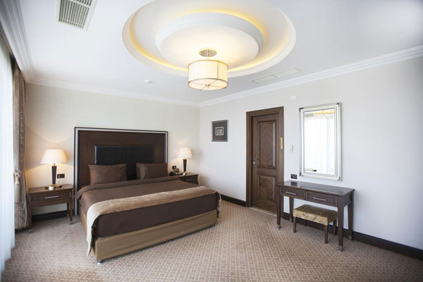 Chinar Hotel & SPA Naftalan yataq otaği